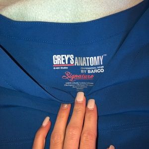 Grey’s Anatomy royal blue scrub top M